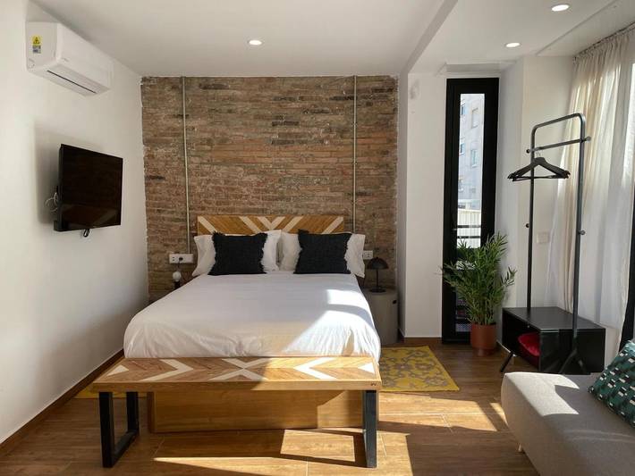 Apartamento para 2 personas, con terraza en Hospitalet de Llobregat