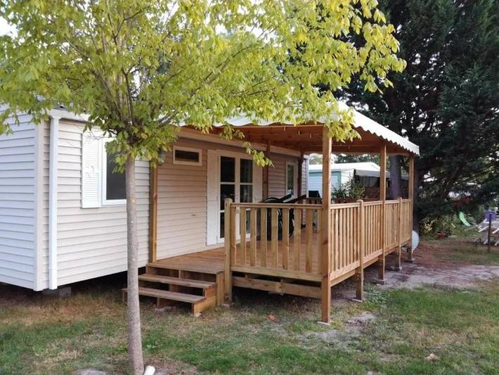 Camping pour 5 personnes, avec jacuzzi et piscine à Parentis-en-Born - 3