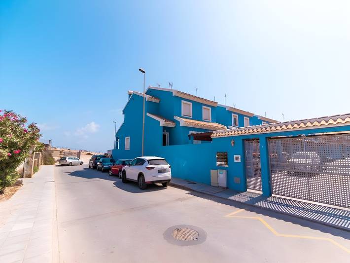 Vacation rental for 6 people, with Balcony/Terrace and Balcony as well as Yard and Pool in Costa Cálida