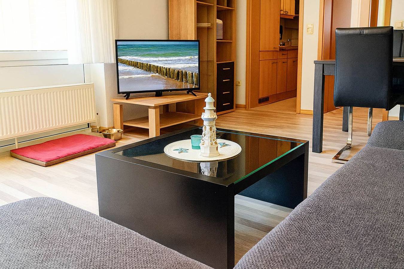 Ganze Wohnung, Ebenerdige Ferienwohnung mit überdachter Terrasse nahe Strand in Horumersiel in Horumersiel, Wangerland