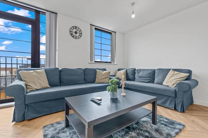 Apartamento para 8 personas, con terraza además de vistas al lago y vistas, Se admiten mascotas en Birmingham