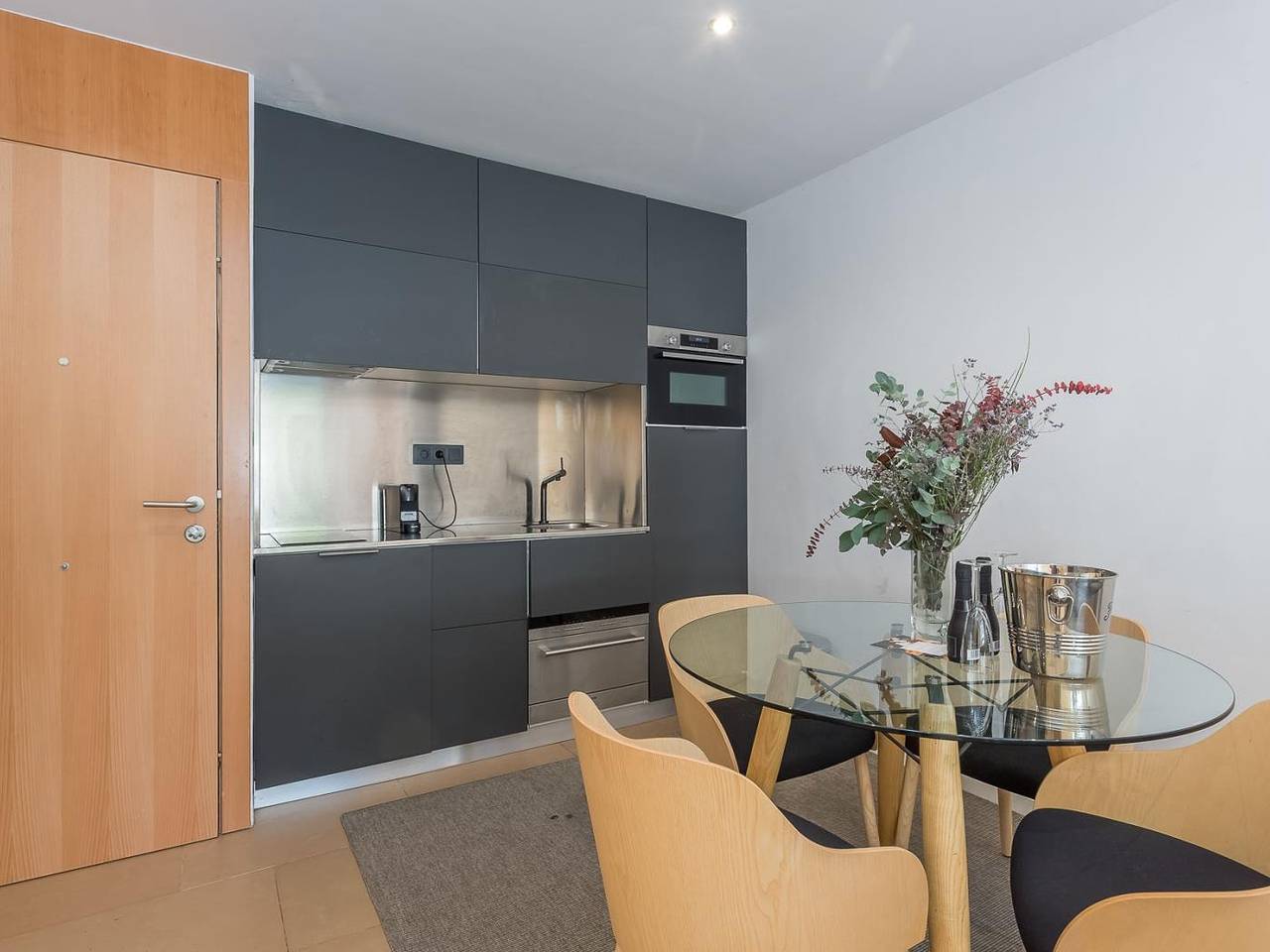 Geheel vakantieappartement, Vakantieappartement voor 2 personen met terras in Barcelona Centre, Barcelona