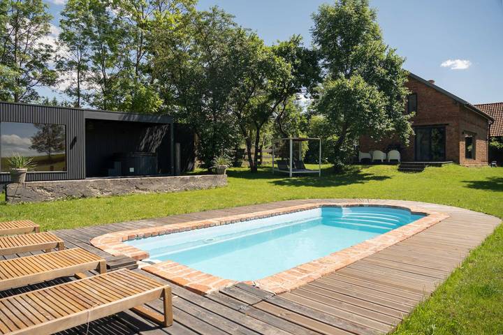 Ferienhaus für 7 Personen, mit Sauna und Garten sowie Whirlpool und Pool, mit Haustier in den Masuren
