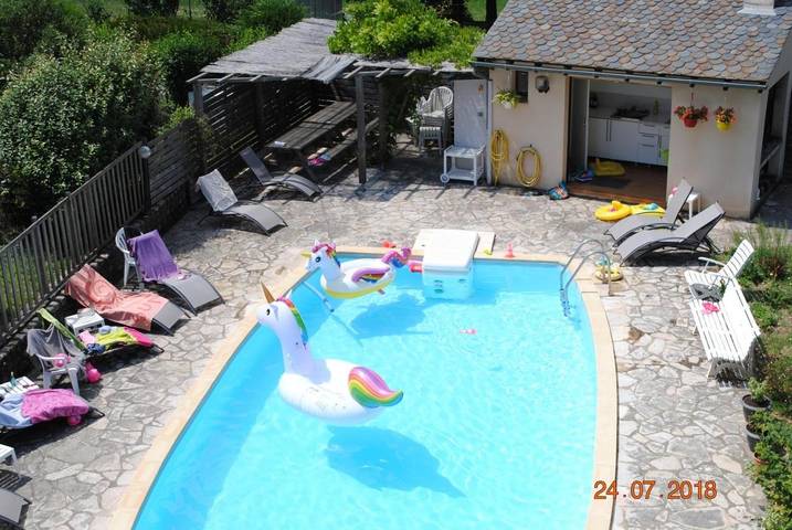 Location de vacances pour 14 personnes, avec jardin et piscine à Ispagnac - 2