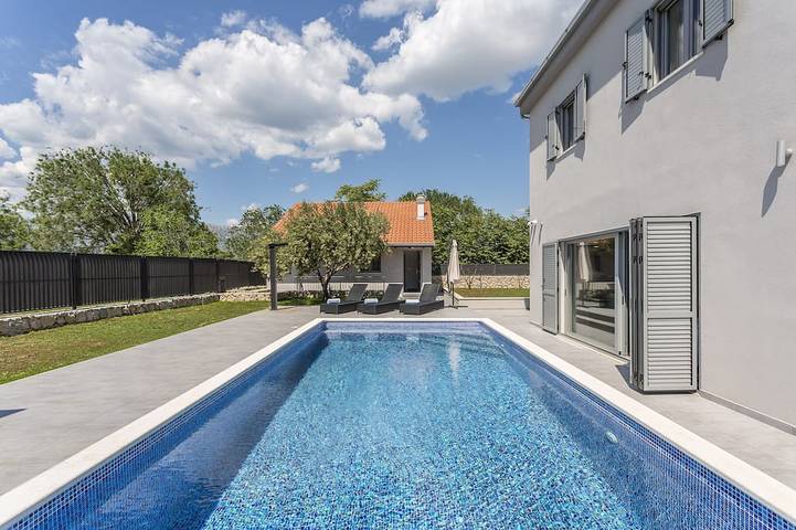Villa für 8 Personen, mit Garten und Terrasse, mit Haustier in Split