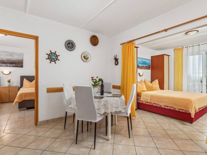 Ferienwohnung für 4 Personen, mit Balkon und Garten in Crikvenica - 4