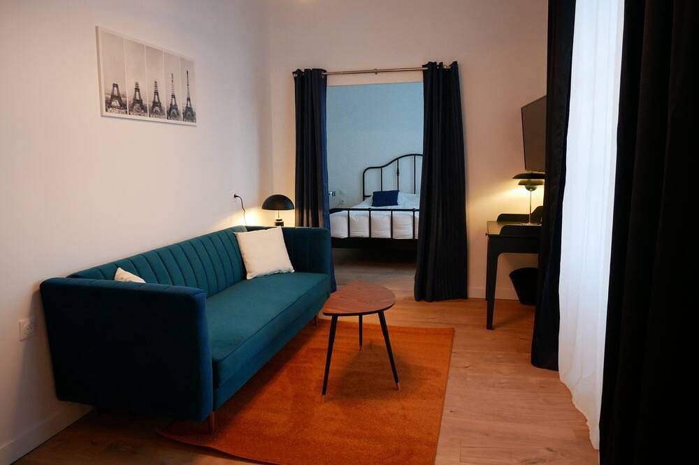 Appartement entier, Gîte spacieux grand confort avec accès Spa et piscine proche de Beaune in Nolay, Région de Beaune