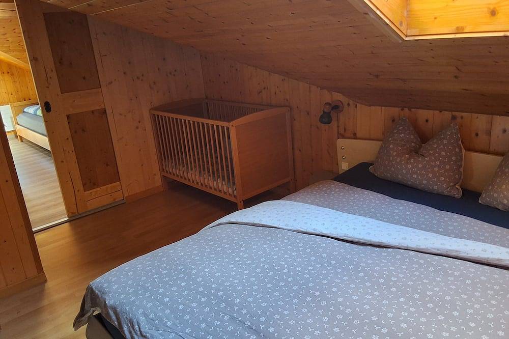 Ganze Wohnung, Heimelige Wohnung, familienfreundlich, freistehend, abseits der Hauptstrasse in Kandergrund, Frutigen - Lenk - Adelboden