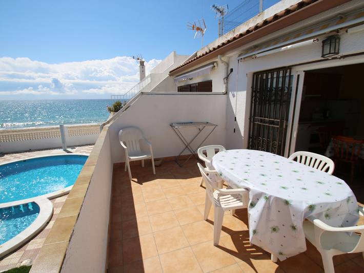 Apartamento para 6 personas, con Balcón además de Terraza y Piscina en Parque de Montroig
