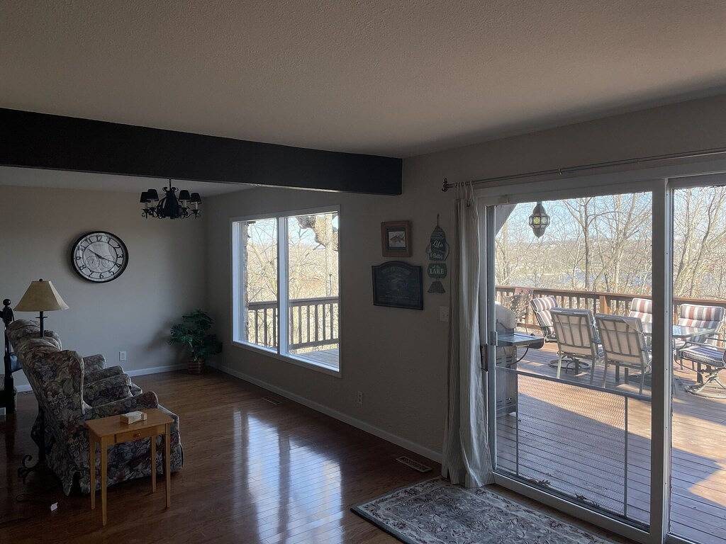 Lake Reunion location, private dock/slip/lily pad. 3 acres, hiking, fire pit, walk to Bagnell Dam in Lake Ozark, Lake of the Ozarks