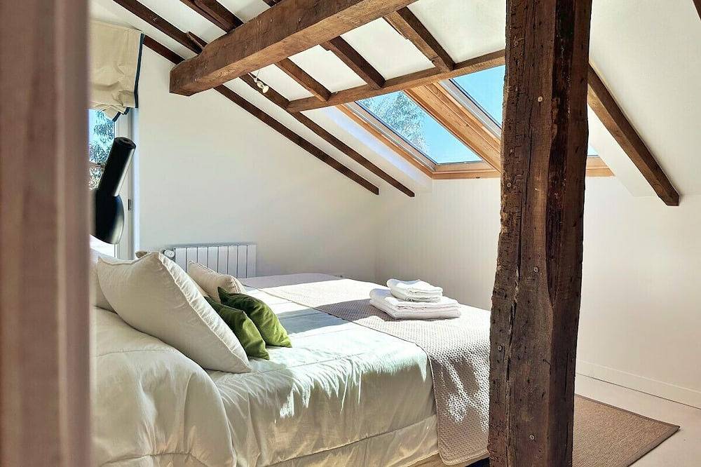 El Delirio de Luna in Pedreña, Marina de Cudeyo