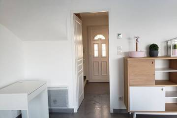 Gîte pour 5 personnes, avec terrasse et jardin à Aurons