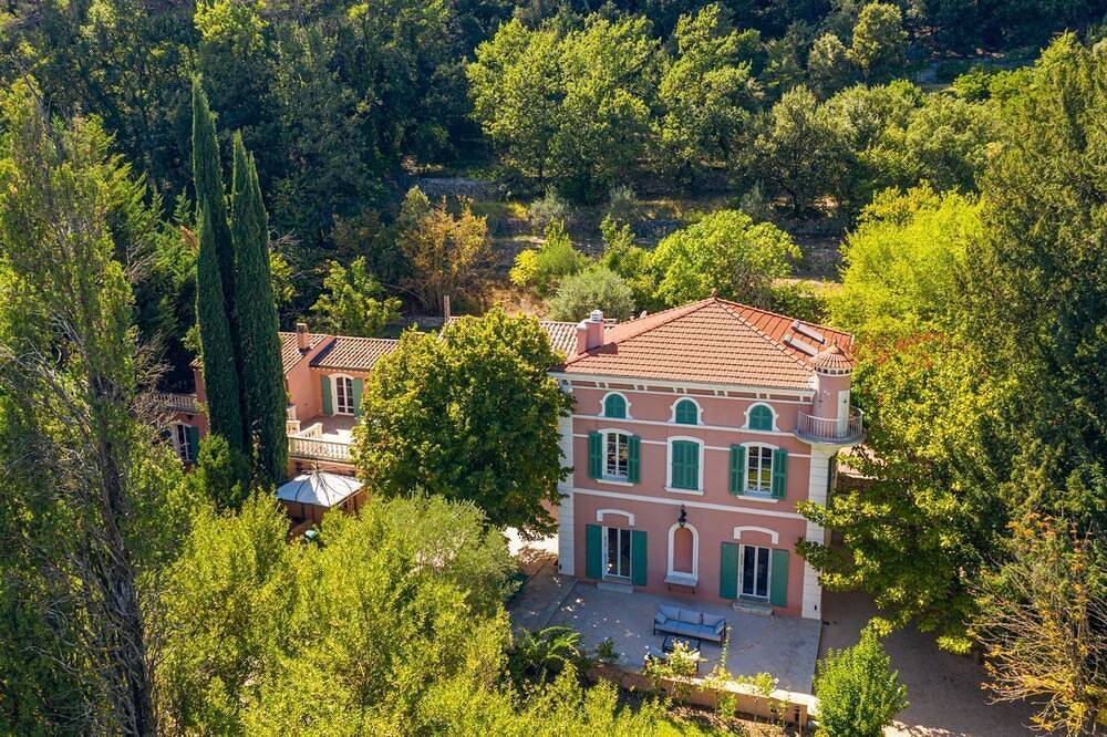 Bastide Rose - Cinq Chambres Villa, Couchages 10 in Draguignan, Région de Draguignan