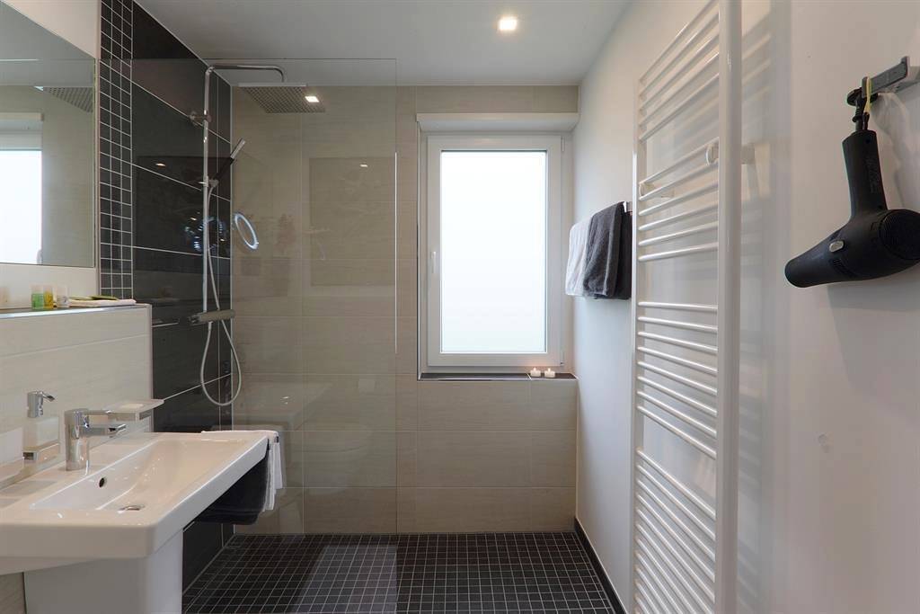 Ganze Ferienwohnung, 2-Bett-Ferienwohnung  Du/Wc bis max. 4 Personen in Schalkenmehren, Vulkaneifel