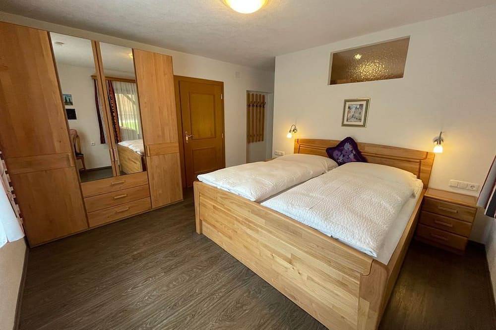 Ganze Wohnung, Ferienwohnung 2 - Haus Sonja in Heiligenblut, Oberkärnten