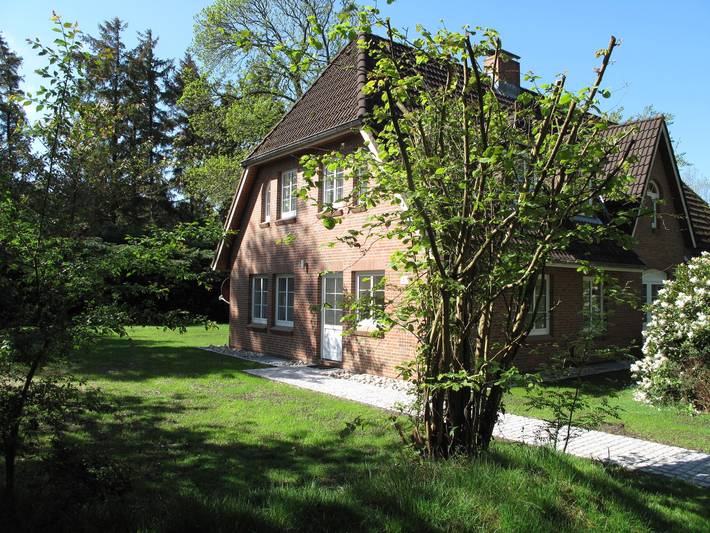 Ferienwohnung für 4 Personen, mit Garten in Nebel - 2