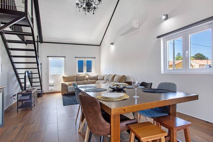 Maison de vacances 'Casa Do Canudo' avec piscine privée, terrasse privée et Wi-Fi in Marinha Grande, Leiria District