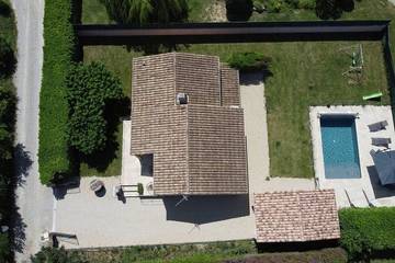 Location de vacances pour 6 personnes, avec jardin, animaux acceptés à Dauphin (homonymie)