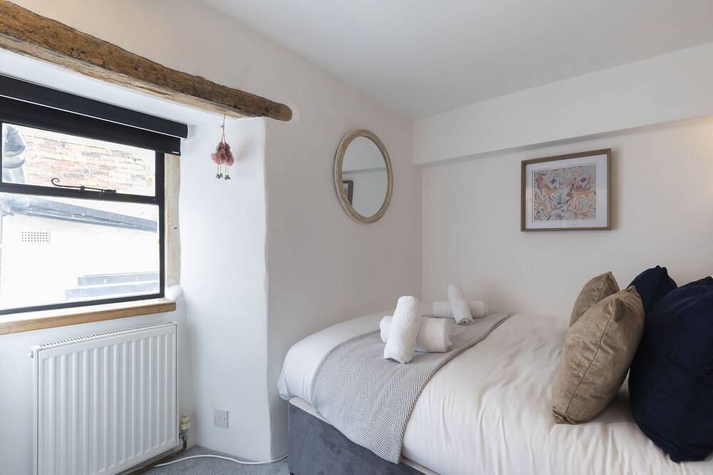 Charming 3-Bed Cottage in Central Stroud in Stroud, Gloucestershire