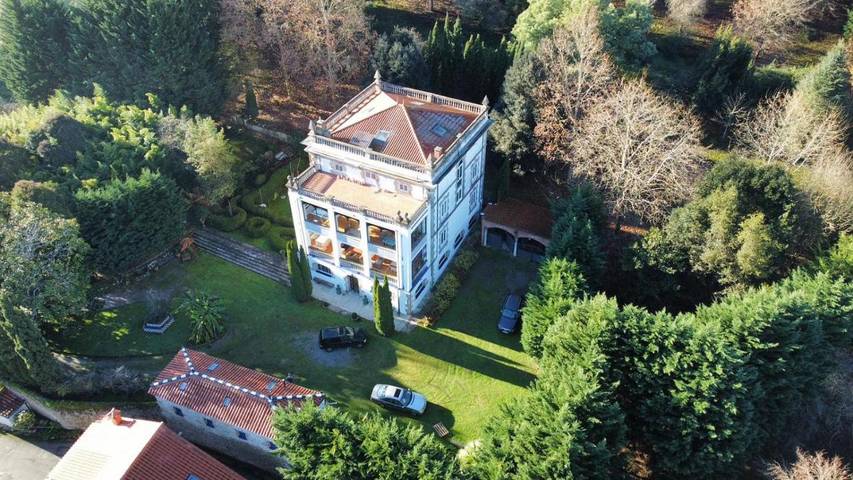 Casa rural para 13 personas, con vistas y jardín, Se admiten mascotas en Valle del Pas - 2