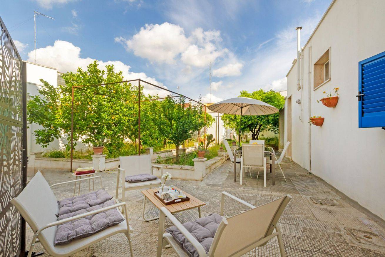 Ganze Wohnung, Ferienwohnung für 4 Personen mit Garten in Campi Salentina, Lecce Provinz