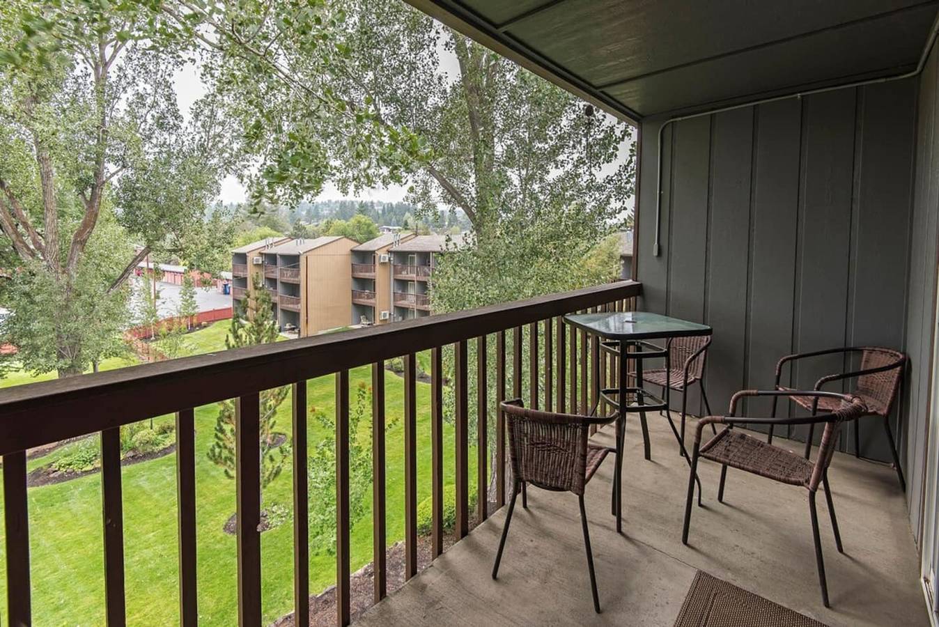 Ganze Wohnung, Walk to Downtown Bend&River! Fireplace, quiet in Bend, Mt. Bachelor