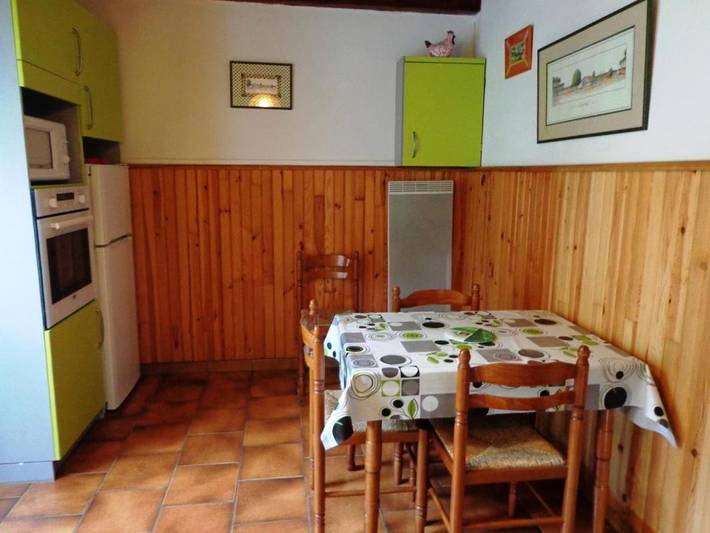 Gîte pour 4 personnes, avec jardin à Saint-Perdon