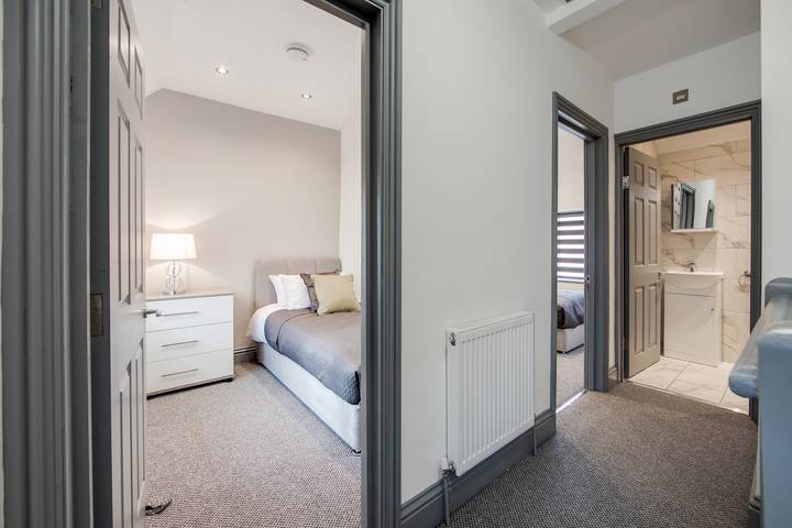4Bed-Sleeps6-PrivateGarden-PetFriendly in Ashford, Ashford region