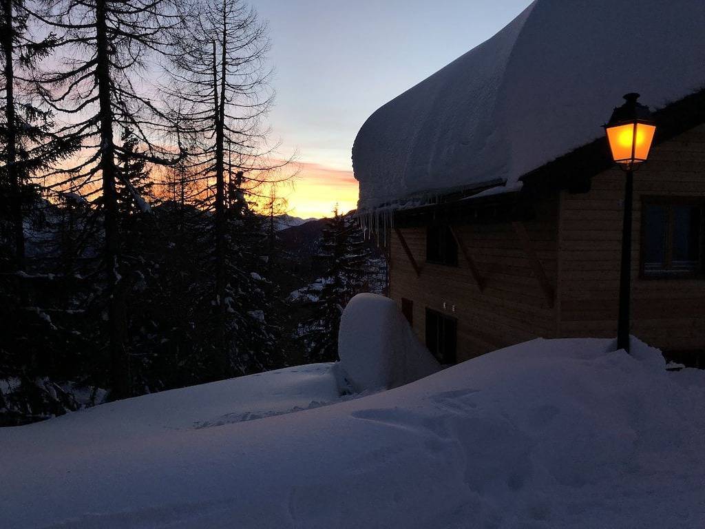 Am Waldrand im Chalet Tilly in Betten, Aletsch Arena