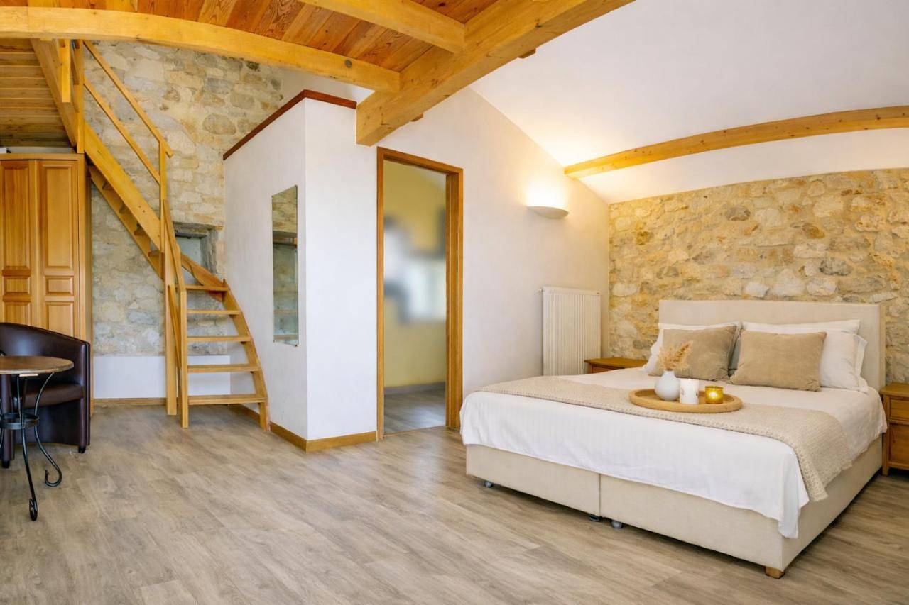 Hôtel restaurant Clos des Sullys in Montclus, Région de Nîmes
