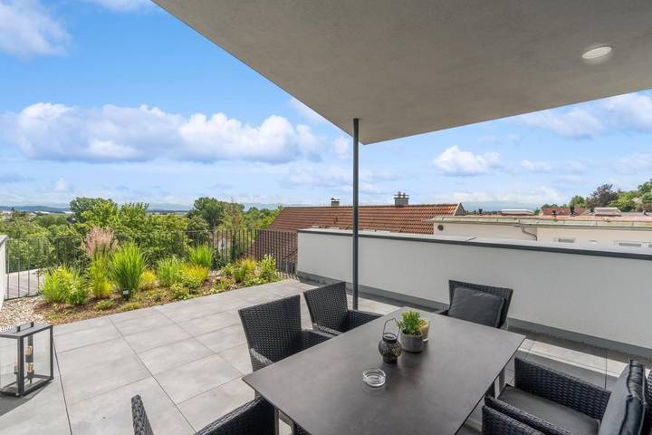 Ferienwohnung für 7 Personen, mit Terrasse und Ausblick in Friedrichshafen
