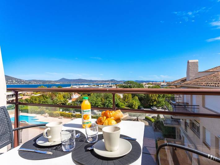Apartament wakacyjny dla 3 osób, z balkon i basen w Saint-Tropez