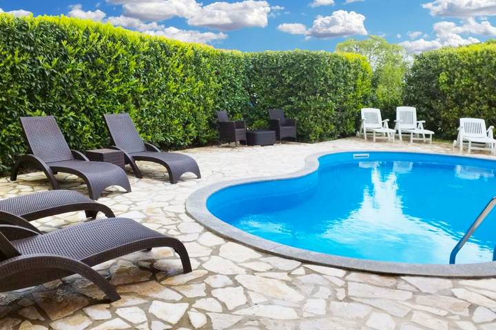 Ferienwohnung für 4 Personen, mit Terrasse und Pool