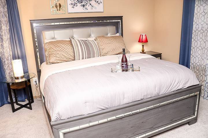 Vacation rental for 4 people, with pool and balcony, with pets in Gwinnett County