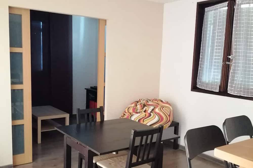 Appartement entier, T2/3 Jardin Lac Et Montagne in Eygliers, Parc national des Écrins
