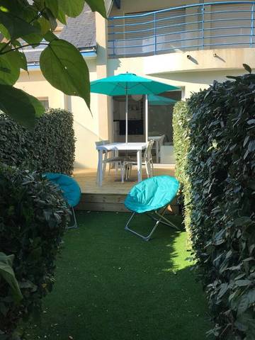 Gîte pour 4 personnes, avec terrasse et jardin dans Plage Bonne-Source