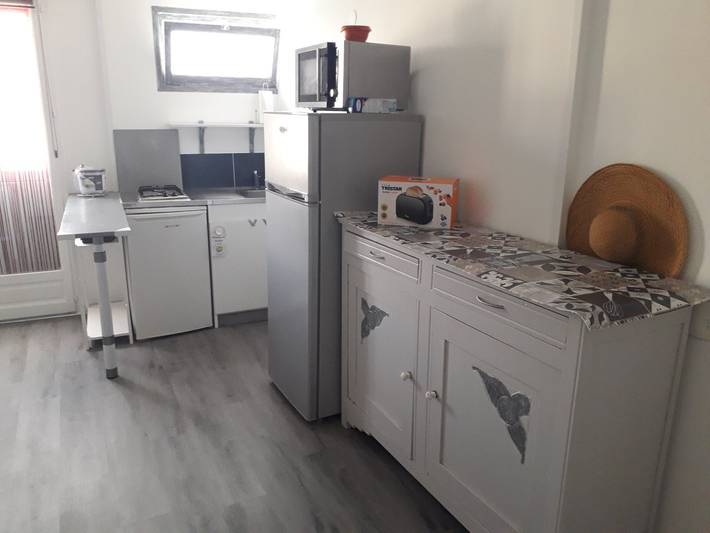 Gîte pour 2 personnes, avec piscine ainsi que terrasse et jardin dans l' Aude - 4