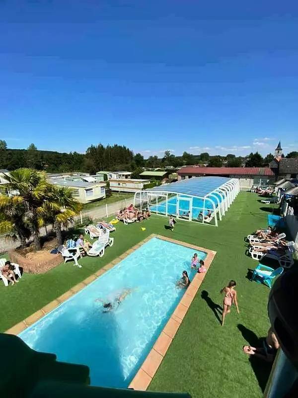 Mobil home pour 4 personnes, avec Terrasse ainsi que Piscine et Sauna à Huby-Saint-Leu