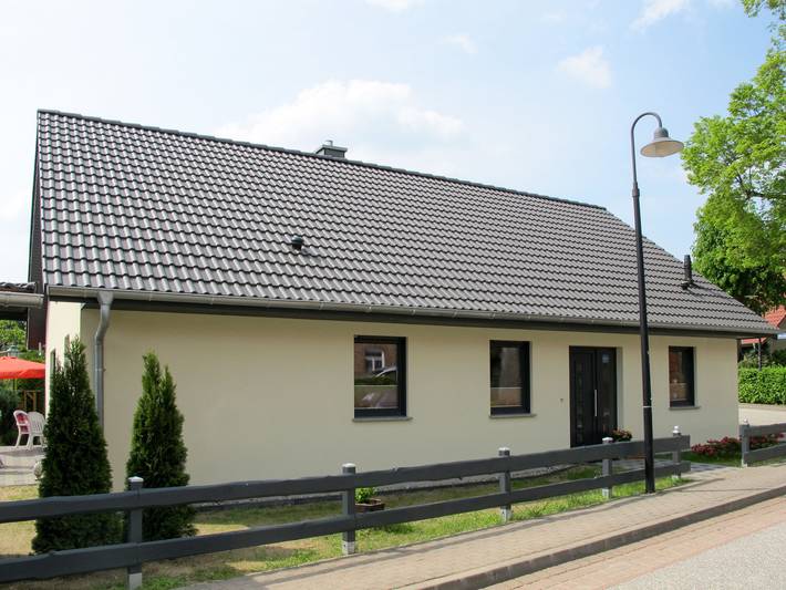 Ferienhaus für 8 Personen, mit Terrasse und Garten am Schweriner See