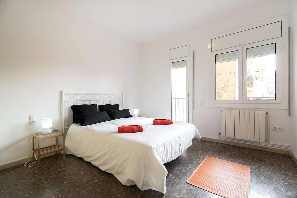 Haus mit Garten und kostenfreiem Wlan 2 Minuten vom Park Güell im Zentrum von Bcn in Barcelona, Barcelonès