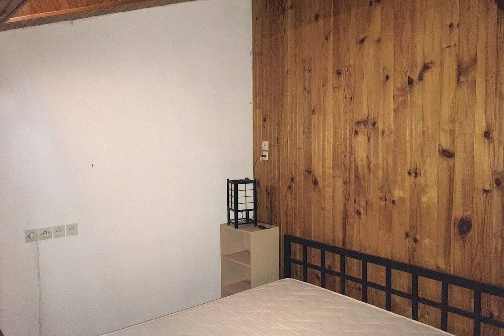 Charming village house with every comfort and pool in Puisserguier, Béziers region