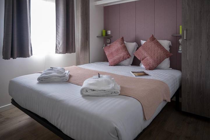 Parc de vacances pour 5 personnes, avec piscine ainsi que vue et jardin en Vendée - 4