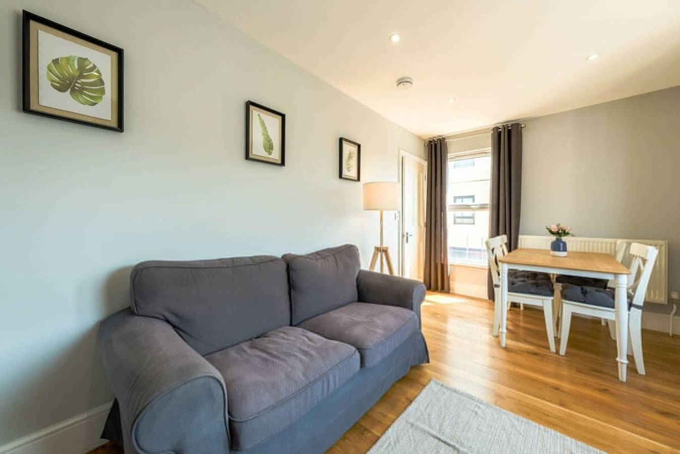Geheel appartement, Two bedroom apartment in North street with parking in Bristol, Zuid-West Engeland