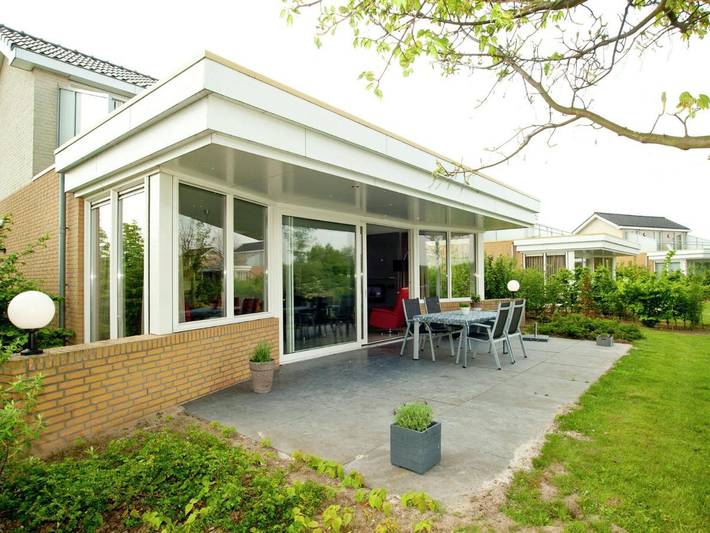 Vakantiehuis voor 4 personen, with tuin and sauna as well as terras, met huisdier in Heel
