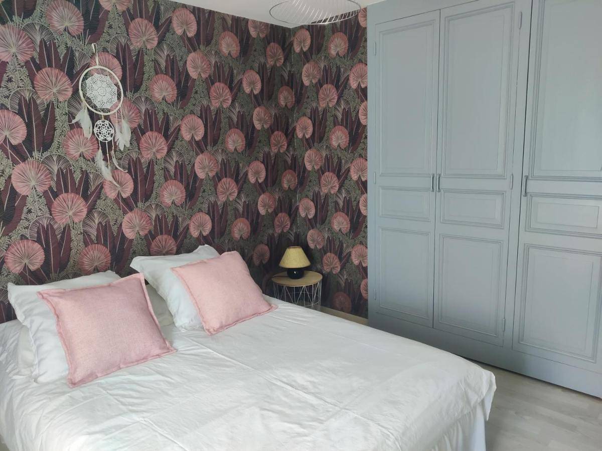 Appartement entier, Two-Bedroom Apartment in Champagné-les-Marais, Fontenay-le-Comte