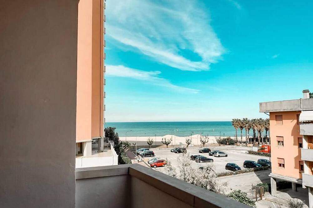 Appartamento intero, Grazioso appartamento affacciato alla spiaggia di Lido tre Archi di Fermo in Fermo, Provincia di Fermo