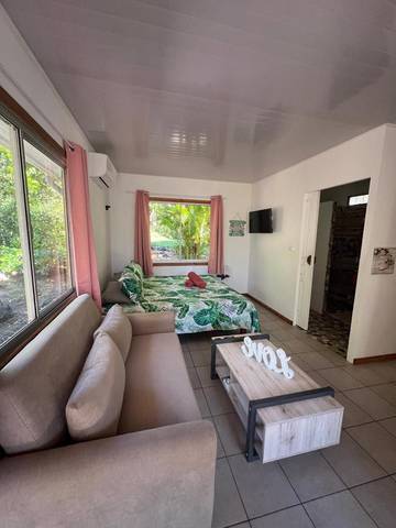 Maison d’hôte pour 3 personnes, avec terrasse ainsi que jardin et vue dans Huahine