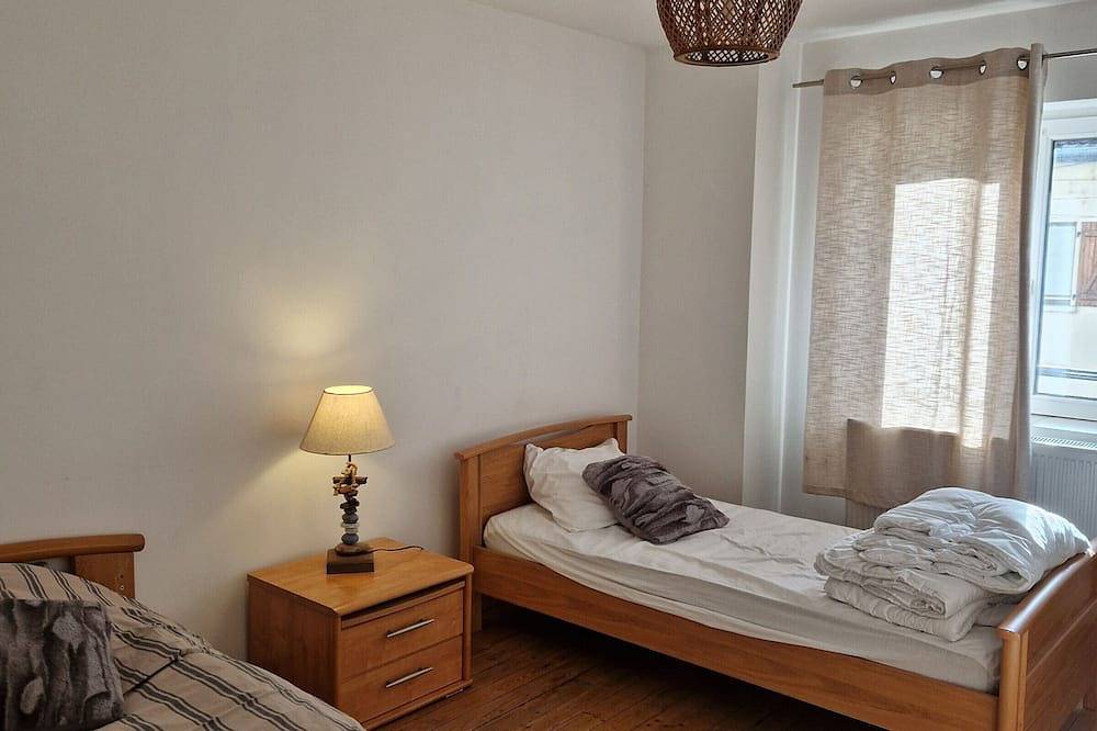 Maison calme avec 3 chambres, proche centre-ville Lunéville & gare, accès facile à Nancy in Lunéville, Région de Lunéville