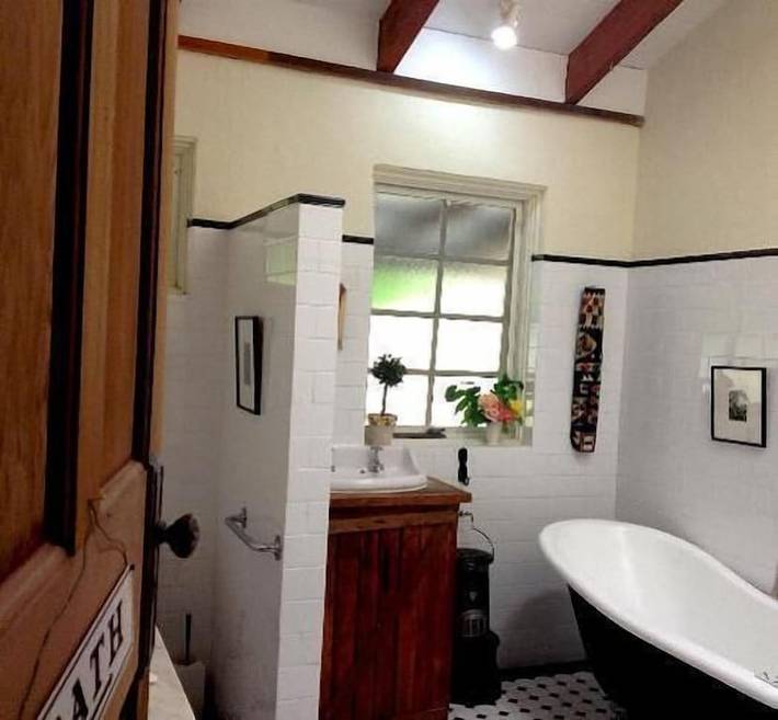 Holiday home for 8 people, with hot tub and garden, with pets in Port Stephens Council