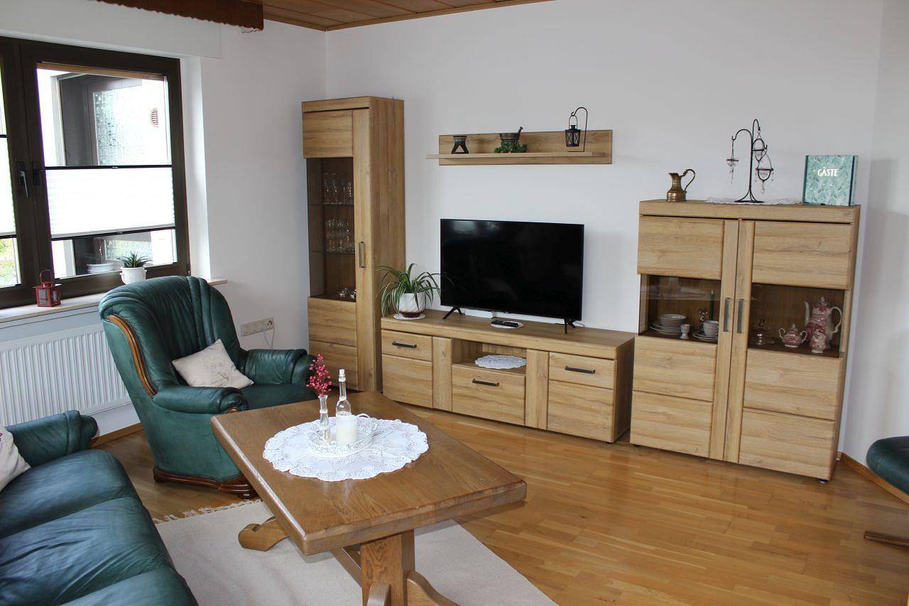 Ganze Ferienwohnung, 5-Bett-Ferienwohnung Bad/Wc, 3 Schlafräume in Darscheid, Vulkaneifel